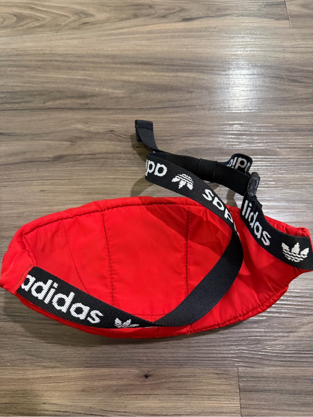adidas originals Red Trefoil Waist Bag Fanny pack - Picture 2 of 4